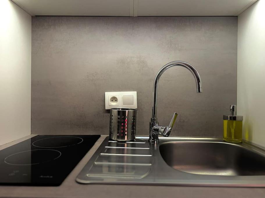 Cherry - Prague Apartment ภายนอก รูปภาพ